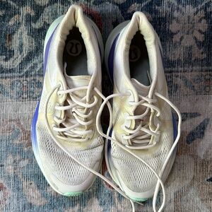 Lulu Lemon Sneakers size 8.5